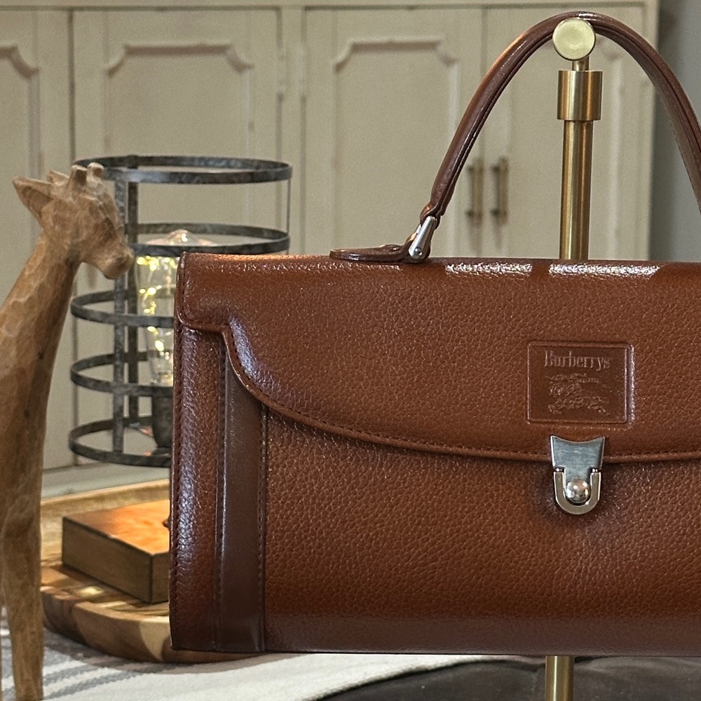 BURBERRYS Vintage Top Handle Satchel in Brown Pebble Grain Leather, Pre-1999 - Picture 2 of 16